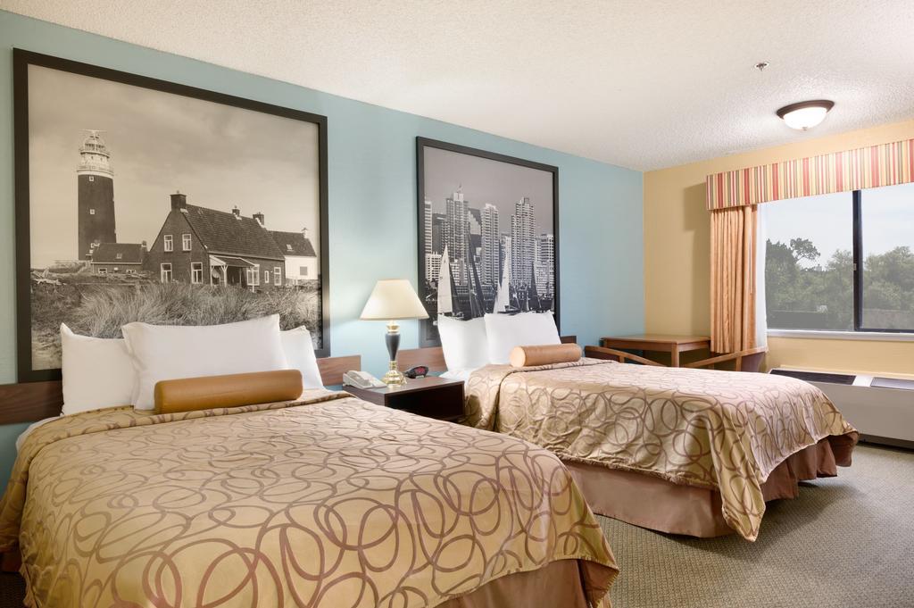 Super 8 By Wyndham Oceanside Marty'S Valley Inn Camera foto