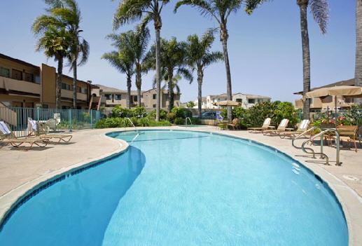Super 8 By Wyndham Oceanside Marty'S Valley Inn Esterno foto